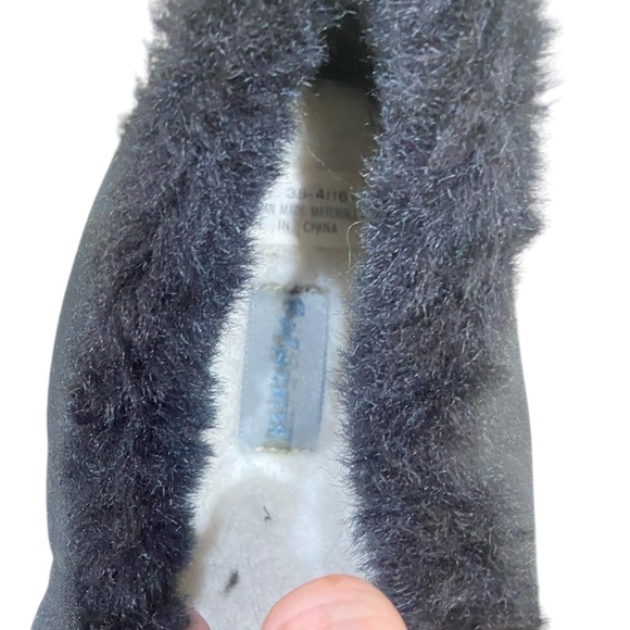 Raindates water resistant nylon Sherpa faux fur lined black slip on booties 10.5 - Picture 11 of 11